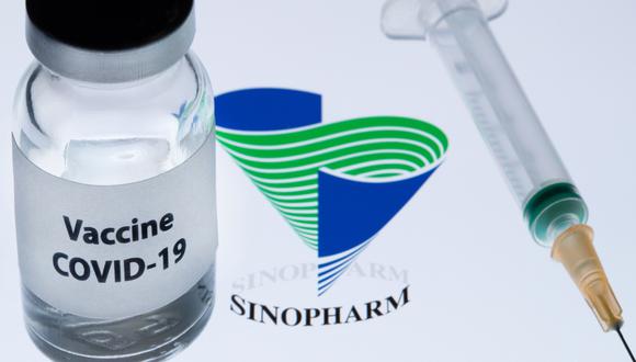 Gobierno peruano concretó la compra del primer lote de un millón de dosis de vacunas contra el coronavirus desarrolladas por Sinopharm. (JOEL SAGET / AFP).