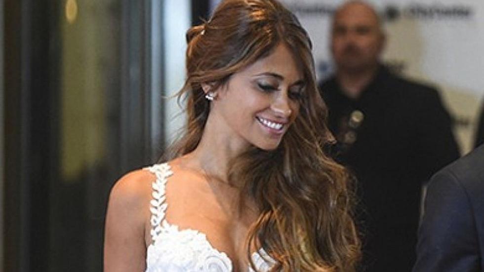 Filtran fotos de Antonela Roccuzzo besando a otro hombre que no es Lionel Messi | FOTO