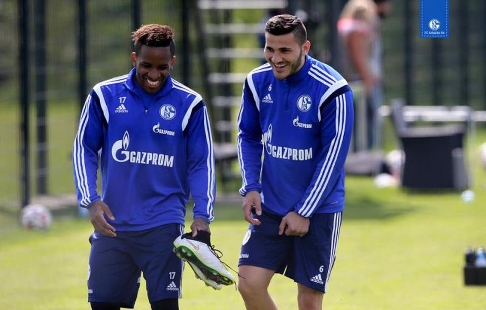 Jefferson Farfán retornó a los entrenamientos del Schalke 04