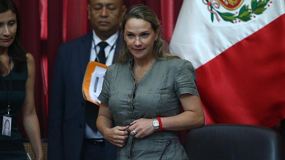 Luciana León le contesta en twitter a Renato Tapia tras pedir que "vuelva la fiesta a las tribunas" | FOTOS