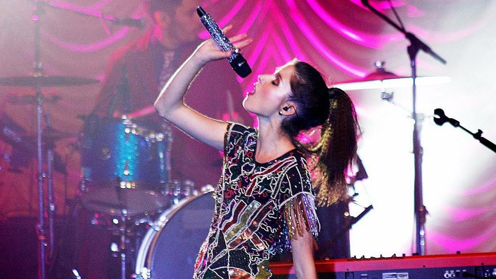 Conoce a Francisca Valenzuela, la cantante chilena que estuvo en la clausura de los Panamericanos Lima 2019 | VIDEO