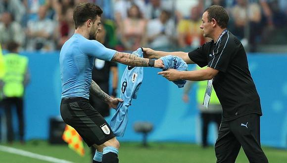 Uruguay vs Francia: Lucas Hernández le rompe la camiseta a Nández