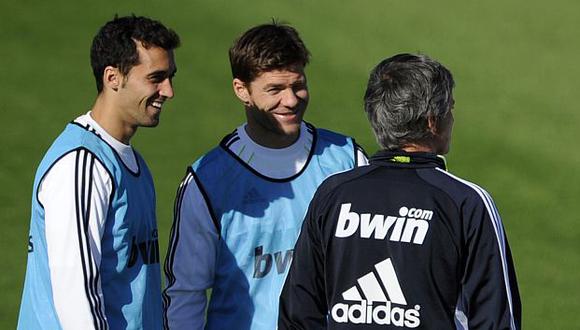 Mourinho y Arbeloa coincidieron en Real Madrid entre 2010 y 2013. (Foto: AFP)