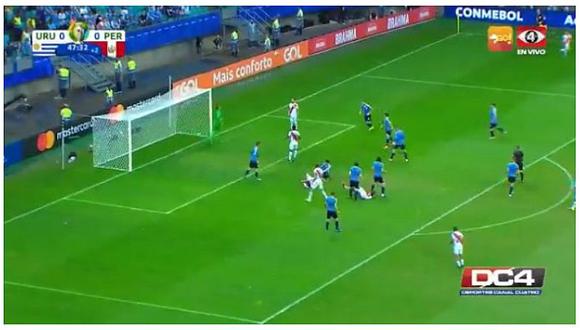Perú vs. Uruguay | Diego Godín se pierde el primer gol del partido debajo del arco | VIDEO