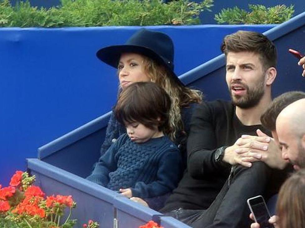 Gerard Piqué hace callar a su hijo en torneo de tenis [FOTOS]