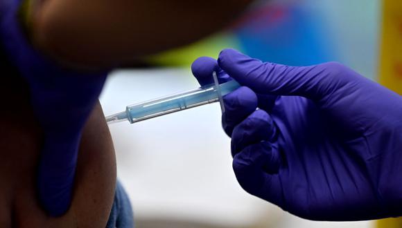 Minsa aclaró caso de la certificación de las personas vacunadas contra la COVID-19 en el extranjero. (Foto: Referencial/NIÑOS GABRIEL / AFP).