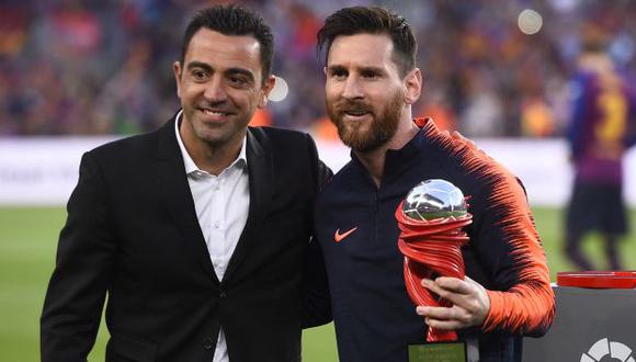Xavi Hernández consideró que Barcelona le debe un homenaje a Messi.  (Foto: AFP)