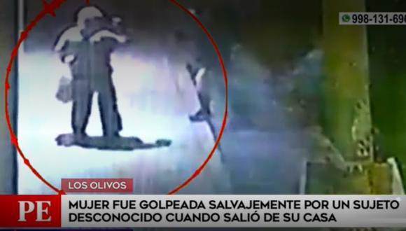 Mujer fue agredida brutalmente por un desconocido cuando salía de su vivienda, en Los Olivos. Foto: captura América Tv