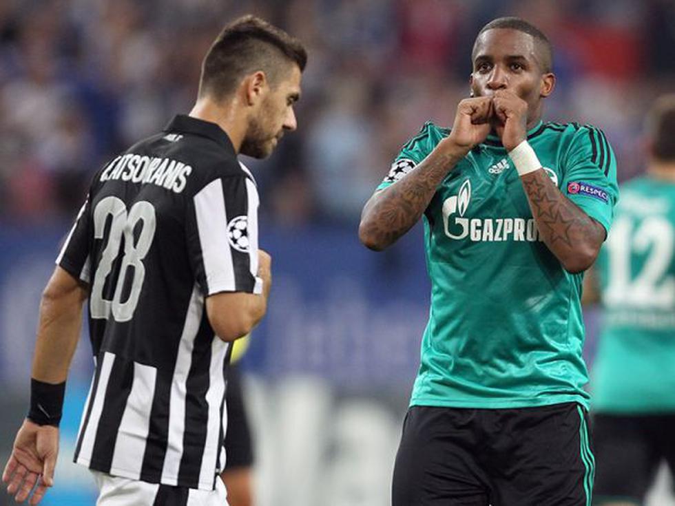 Schalke con Farfán venció a PAOK y jugará en la fase de grupos de la Champions