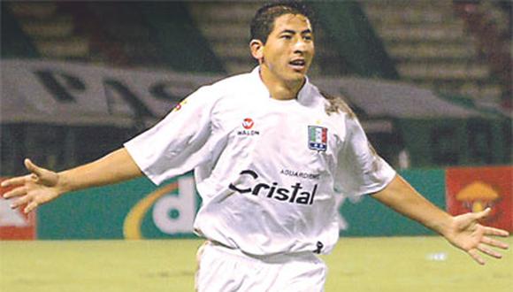 Johan Fano es el mejor de los peruanos en el ranking de los goleadores en Primera División