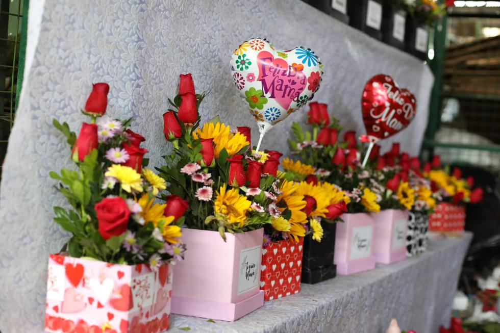 Día de la Madre: masiva asistencia en el Mercado de Flores a víspera de la  celebración | FOTOS Rímac Pandemia del COVID-19 Coronavirus nndc |  ACTUALIDAD | EL BOCÓN