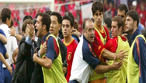 España: Hoy se cumplen 13 años de su eliminación del Mundial 2002 [VIDEO]