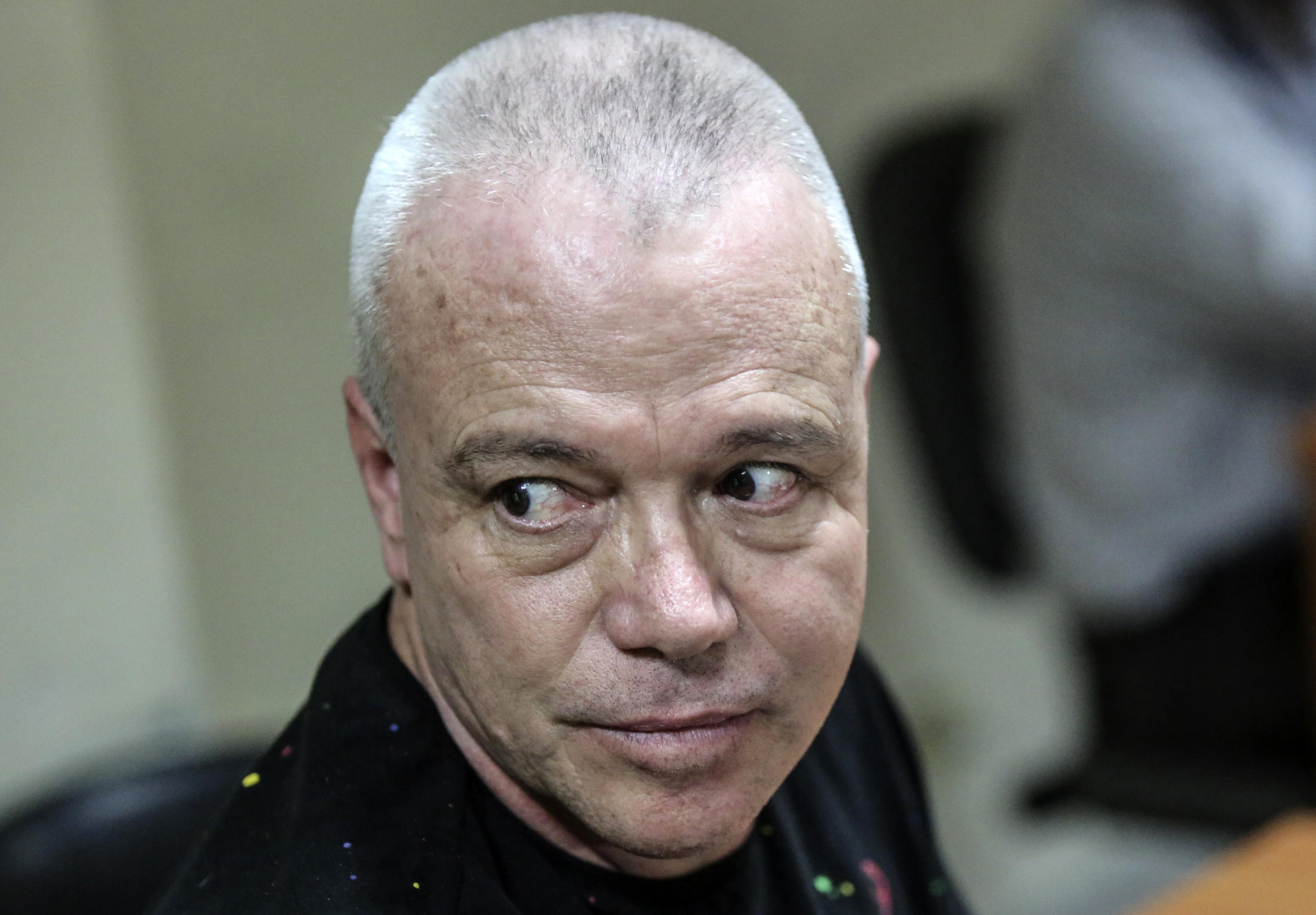 Jhon Jairo Velasquez, aka Popeye, Pablo Escobar's top hitman, is pictured at court after being captured in Medellin, on May 25, 2018. (Photo by JOAQUIN SARMIENTO / AFP)