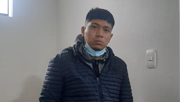 El sicario confeso Elvis Edinson Aranya Ayma (21) fue detenido cuando fugaba tras cometer el crimen por encargo en agravio de una comerciante. (Foto: GEC)