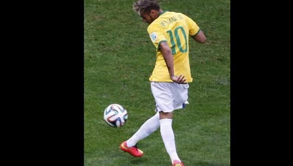 Impactante imagen de Neymar ante Camerún remece las redes sociales