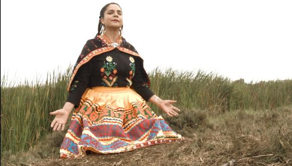 Saywa lanza villancico en quechua “Abre las puertas, es Navidad”. (Foto: Captura de video)