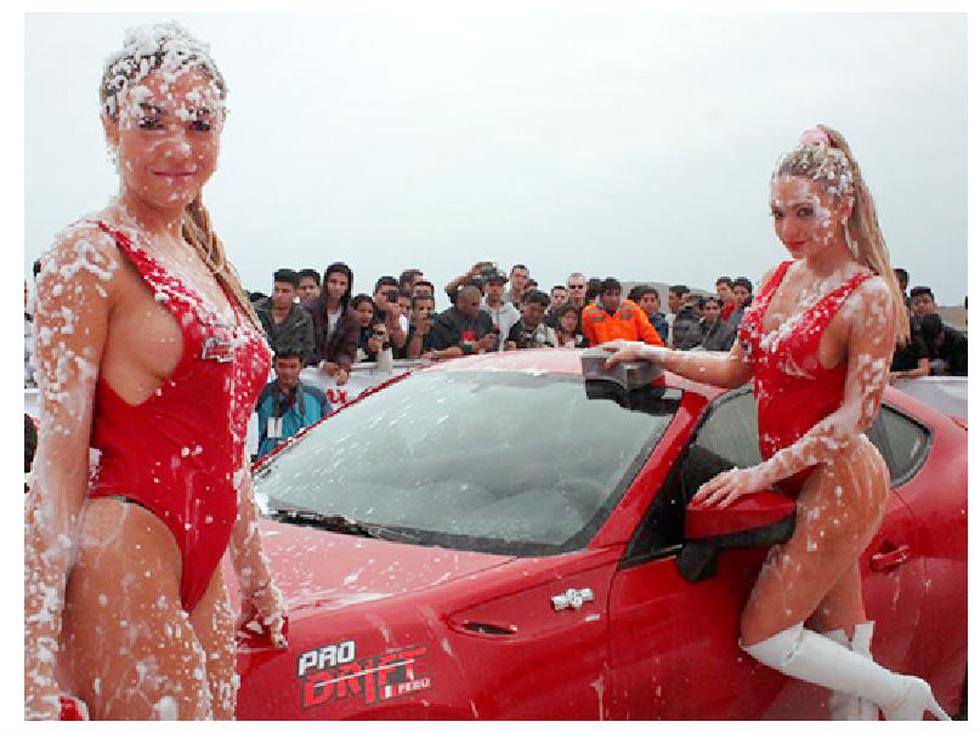 Conejitas de Playboy 'calentaron' fecha de Drifting en La Chutana [FOTOS]