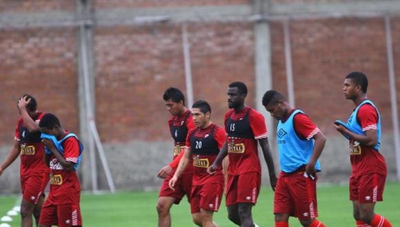 Selección peruana realizó entrenamiento de cara al partido ante Chile [VIDEO]