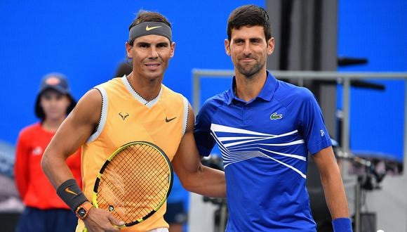 Novak Djokovic saludó a Rafael Nadal por su título en el Australian Open. (Foto: AFP)