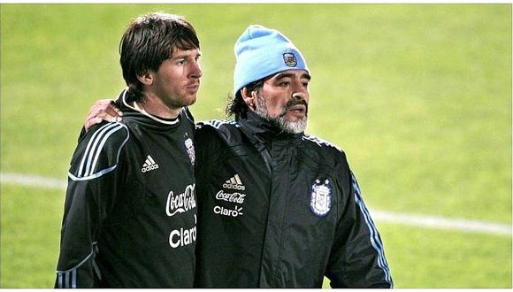 Maradona y su simpático regalo para el tercer hijo de Lionel Messi [FOTO]