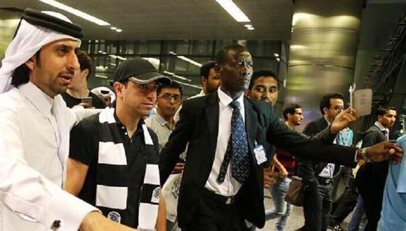 Xavi aterrizó en Qatar y causó alboroto en aeropuerto por su bienvenida [FOTO]