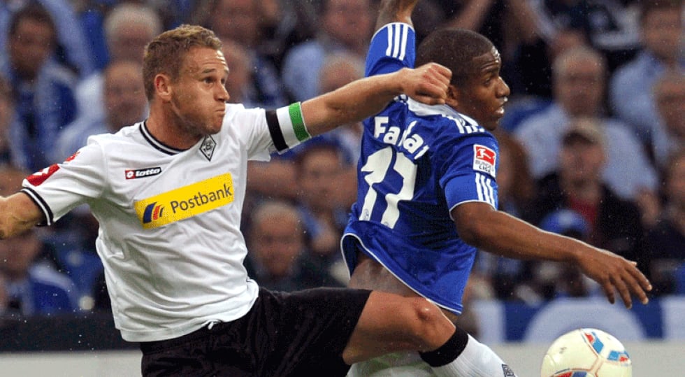 Wolfsburgo le dio vuelta y venció 2-1 al Schalke de Jefferson Farfán