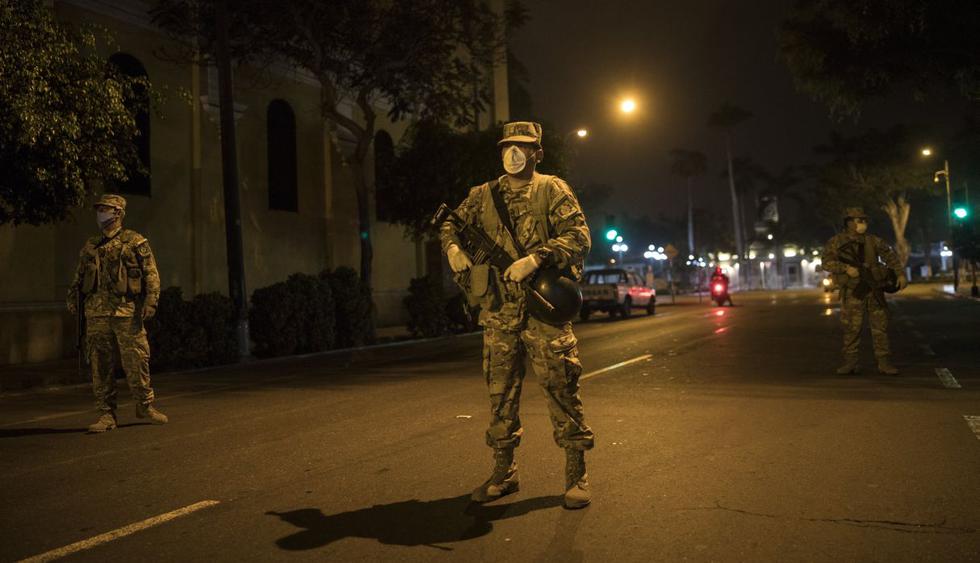 Amplian horario del toque de queda | TROME | AP Photo/Rodrigo Abd