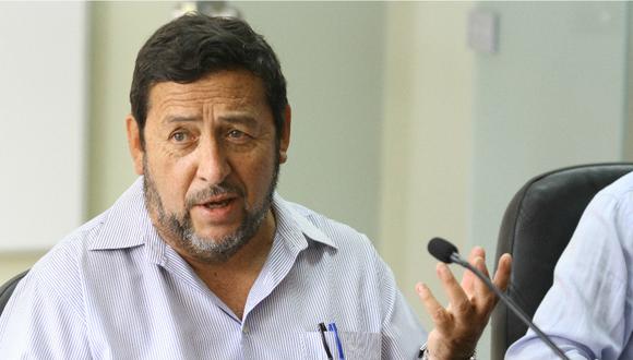 Arturo Vásquez: "Debemos hacer que el fútbol mejore como espectáculo"