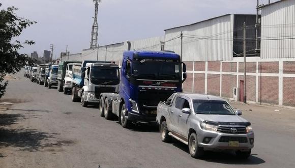 Doce de los camiones fueron incautados en diferentes locales en la provincia de Pataz. (Foto: PNP)