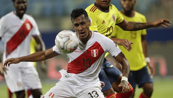 Renato Tapia expresó su malestar por la última jornada de entrenamientos antes del Perú vs. Ecuador. (Foto: AP)