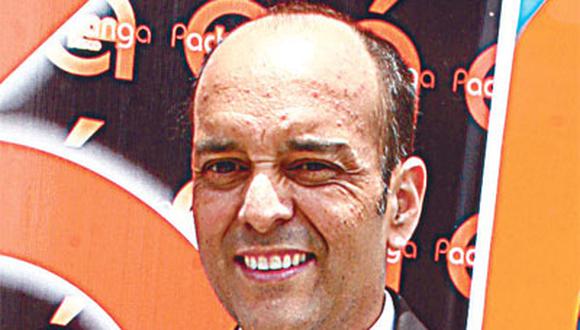 Se nos fue Micky. Periodista dio dura batalla contra cáncer y ya está en el cielo con "Pocho"