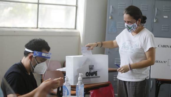Personas solo podrán votar hasta las 7 p.m. Horario no se extenderá, informó la ONPE. Fotos: Mario Zapata Nieto/@photo.gec
