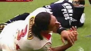 Alianza Lima vs Universitario: Choque entre Fleitas y Galván [VIDEO]