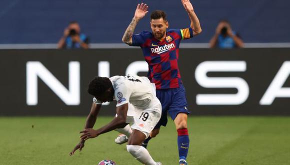Alphonso Davies dio una asistencia de gol en la victoria 8-2 sobre Barcelona. (Foto: AFP)
