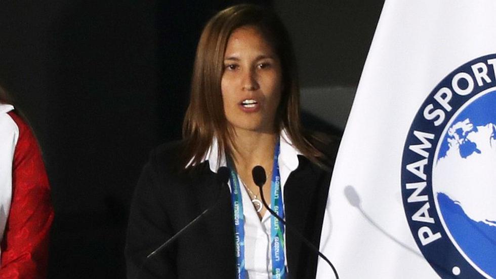 ¡De lo peor! Alexandra Grande recibe propuesta indecente para ser 'dama de compañía' y así responde | FOTO