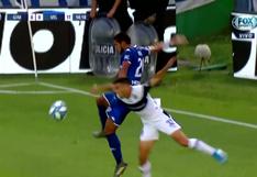 Gimnasia vs. Vélez Sarsfield | Luis Abram impuso su fuerza en el aire tumbando a Melluso | FOTO