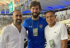 Fernando Pacheco se encontró con Alisson Becker en el Maracaná y se sacaron una foto en el Fluminense vs. U. La Calera