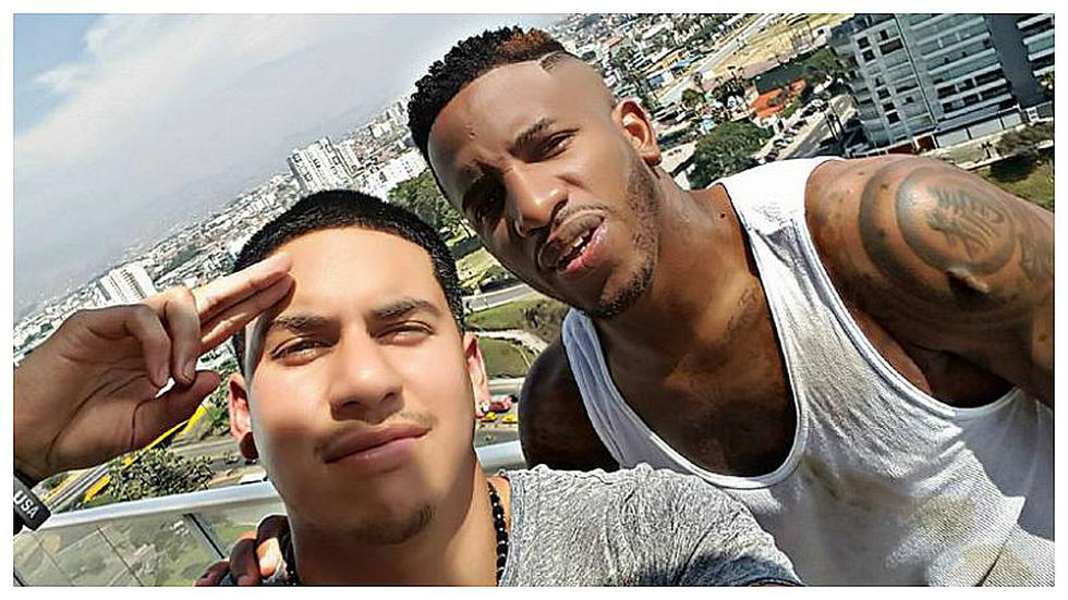 Jefferson Farfán: Mira el nuevo look de la 'Foquita' para el 2017 [FOTOS]