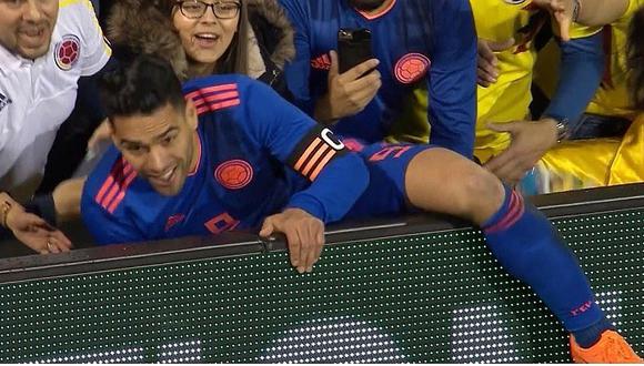 Radamel Falcao casi se lesiona por dar pase a un compañero