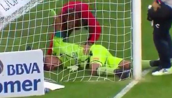Selección peruana: Gallese cayó mal y salió lesionado del campo [VIDEO]