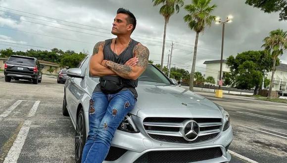 El cantante Christian Domínguez contó que invierte en hacerse sus arreglos y no utiliza canjes. (Foto: Instagram @christiandominguezof)