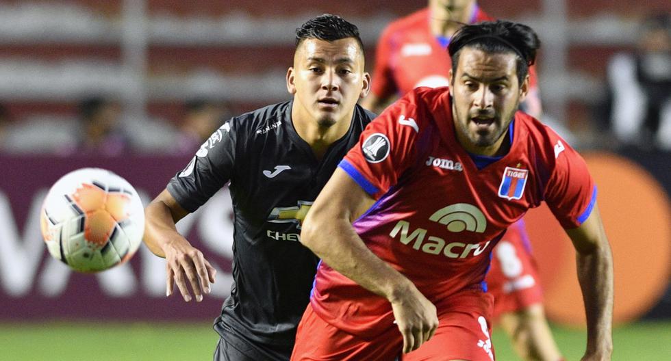 [RESUMEN DEL PARTIDO] Bolívar venció 2-0 a Tigre y consigue su primer