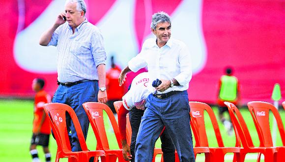 Selección peruana: Juan Carlos Oblitas pide una mejor defensa