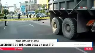 Cercado de Lima: motociclista murió arrollado tras impactar con camión en la Av. Arenales