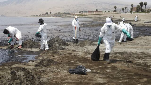 Derrame de petróleo: Minam señala que solo se han recuperado dos mil barriles de crudo de los más de 10 mil vertidos en el mar 