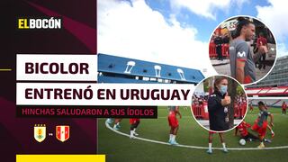 Jugadores de la selección peruana reciben el aliento de los hinchas tras finalizar trabajos de preparación