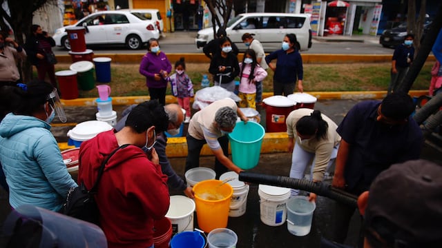 Destinan más de S/35 millones a Sedapal para repartir agua gratuita a zonas de Lima que no tienen servicio