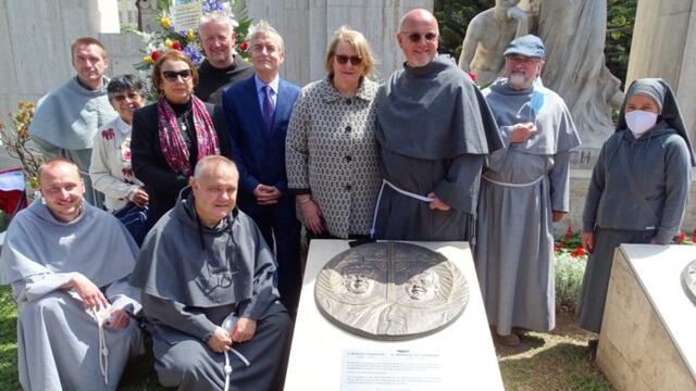 Jesús María: inauguran monumento a dos sacerdotes polacos asesinados por Sendero Luminoso