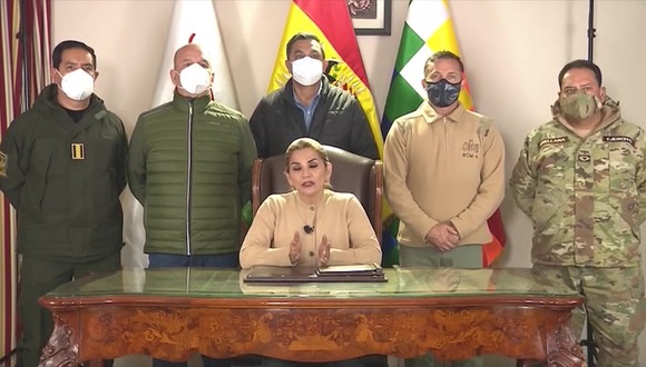 Detienen a expresidenta interina de Bolivia Jeanine Áñez