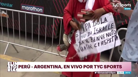 Perú - Argentina: PNP retiró al hincha israelita de la Videna solo por tocar instrumento